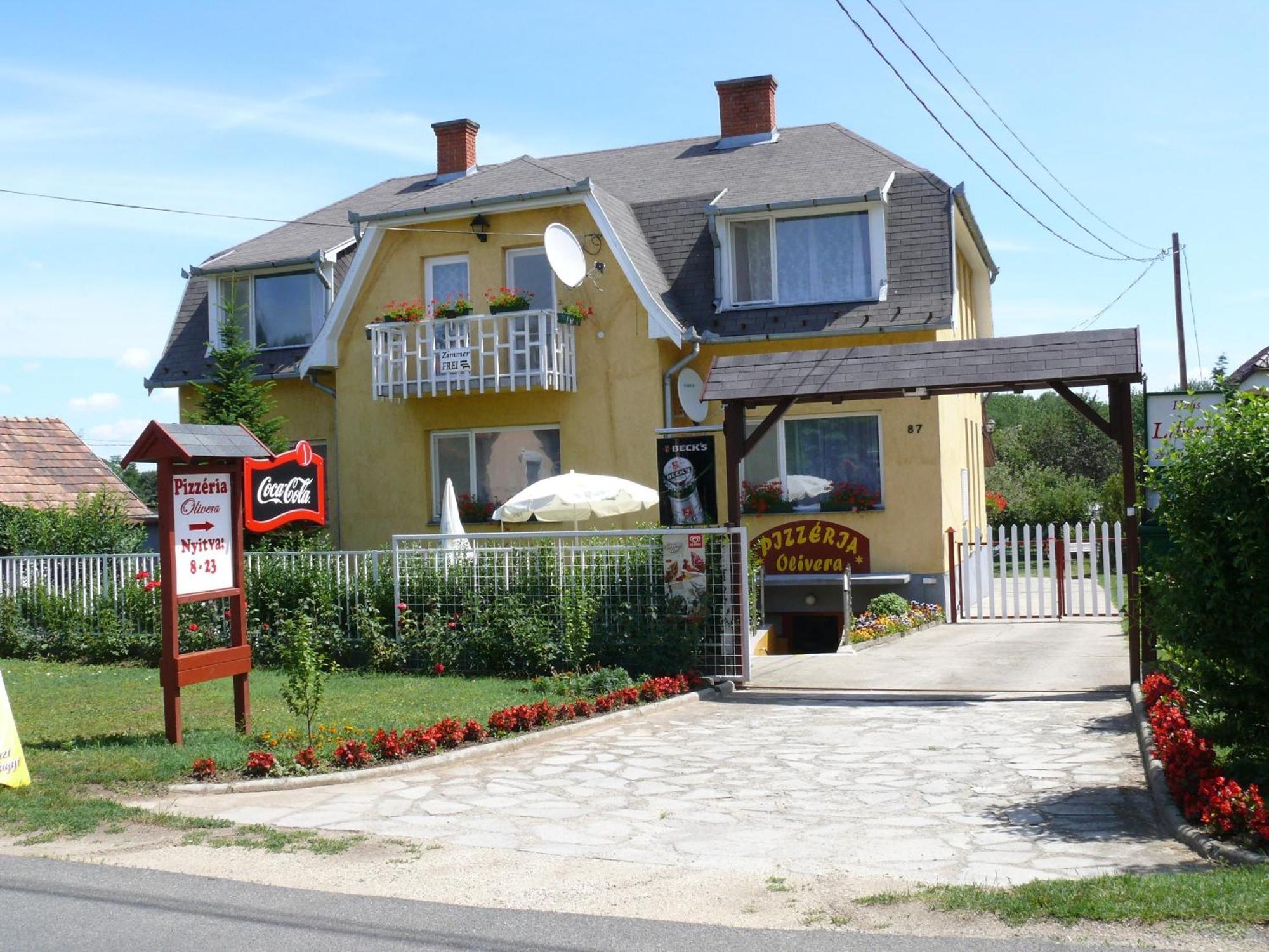 Haus Liberty Hotel Balatonlelle Eksteriør billede